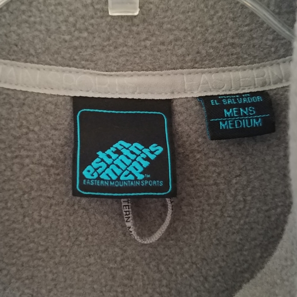 Eastern Mountain Sports fleece vest - Picture 5 of 8
